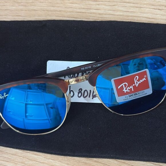 Ray-Ban RB3016 114517 51-21 Clubmaster Blue and Gold Sunglasses NWT - Picture 4 of 4